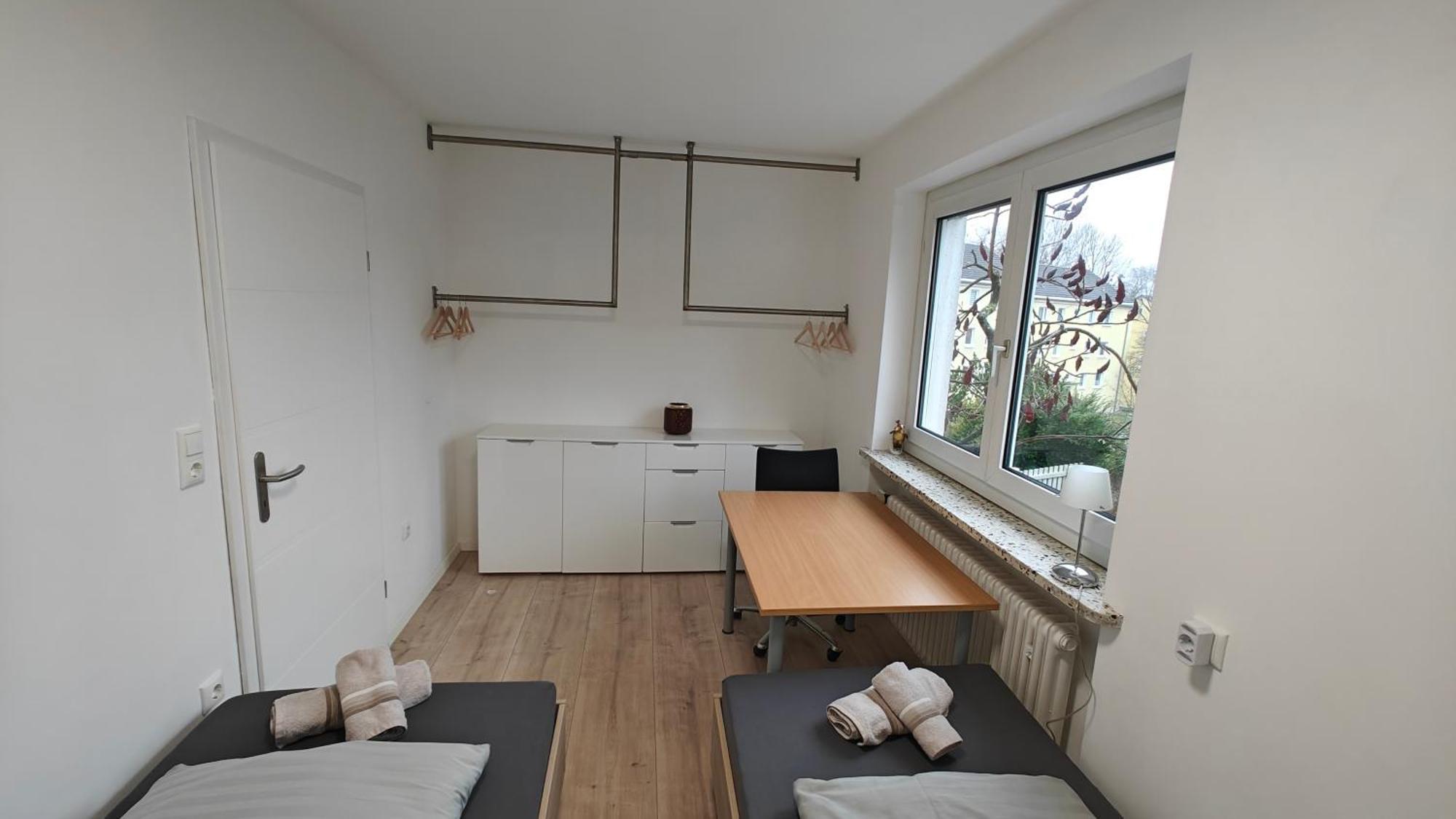 Ferienwohnung "Sorgenfrei" In Coburg ! - Im Eg Mit Privatparkplatz & Balkon Exterior photo